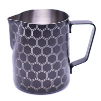 JoeFrex Milchkännchen 590 ml mit Honigwaben Grafik...